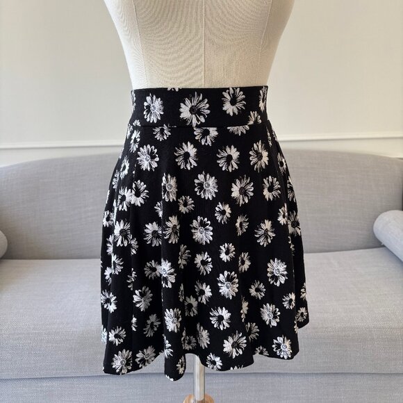 H&M Mini Skirt - Black with White Floral - Size Small - Picture 2 of 3
